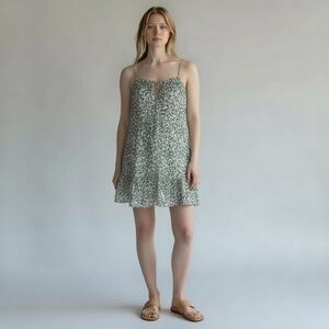 New Skylar+Madison sundress mini tiered floral dress babydoll size small